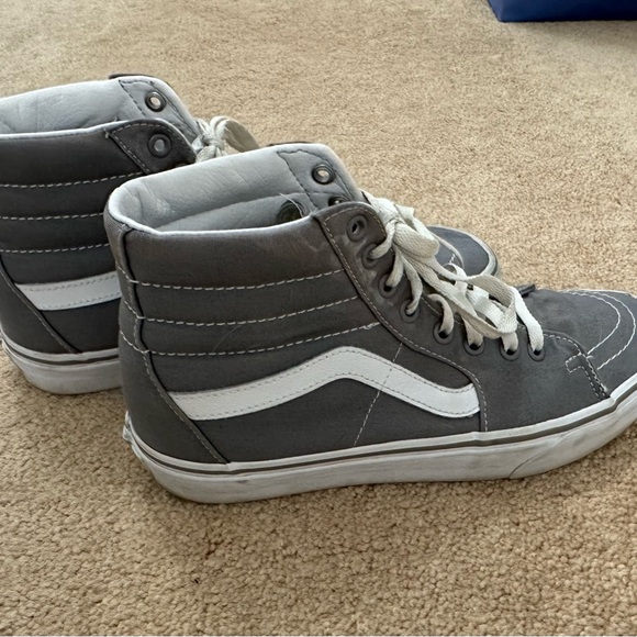 Vans high top skateboard shoes - Picture 3 of 4